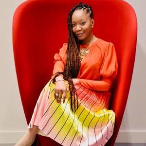 Meet your Posher, Yvette